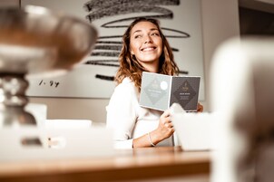 套房, 阳台 | 客房内保险箱、遮光窗帘、隔音、熨斗/熨板