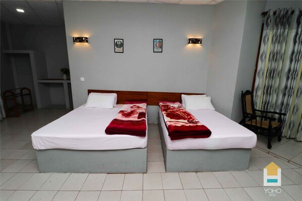 Standard-Vierbettzimmer