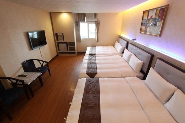 Family Room, Multiple Beds, Non Smoking