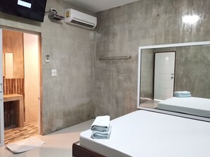 Free WiFi - Happy Inn (Rayong)
