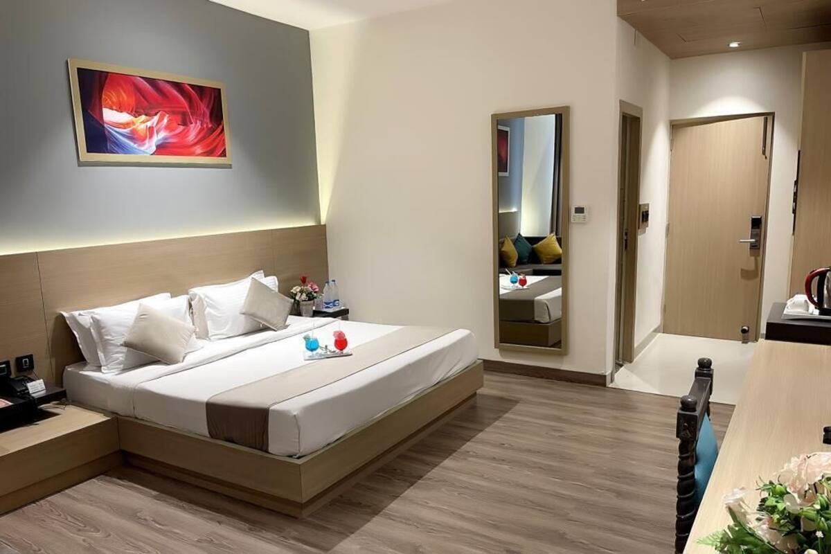 Premier Room, 1 Bedroom | 2 bedrooms, desk, free WiFi