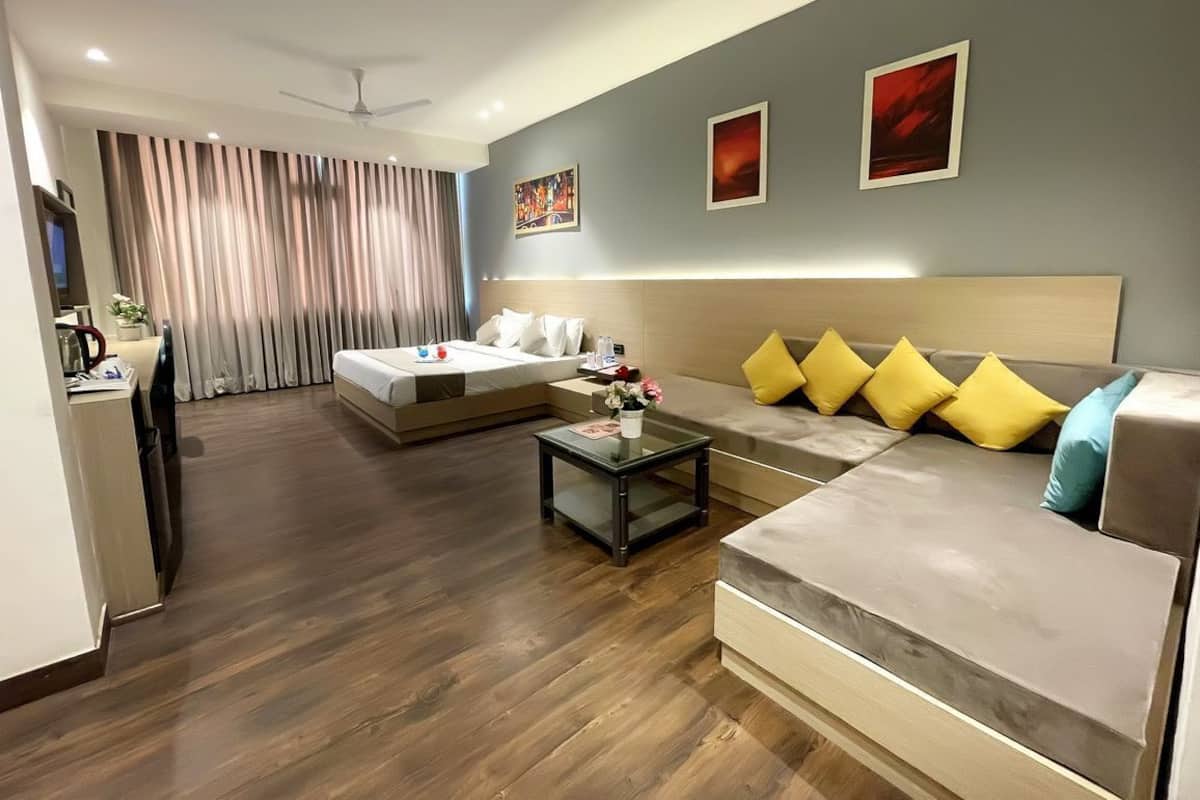 Premier Room, 1 Bedroom | 2 bedrooms, desk, rollaway beds, free WiFi