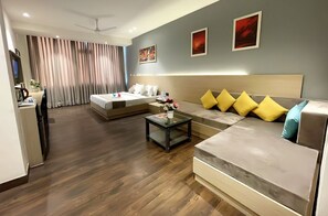 Camera Premier, 1 camera da letto | 2 camere, una scrivania, letti aggiuntivi (a pagamento), Wi-Fi gratuito