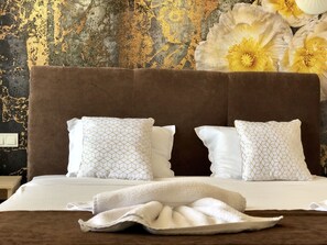 1 habitación, ropa de cama de alta calidad y escritorio 