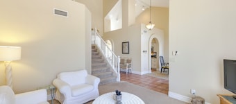 Pool & Spa! Goodyear Home, 1 Mi to Golfing