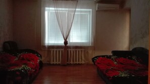 Comfort Apartment, Balcony | Individually decorated, individually furnished, blackout drapes - Apartment in the center on Lenin 30 (Orsha)