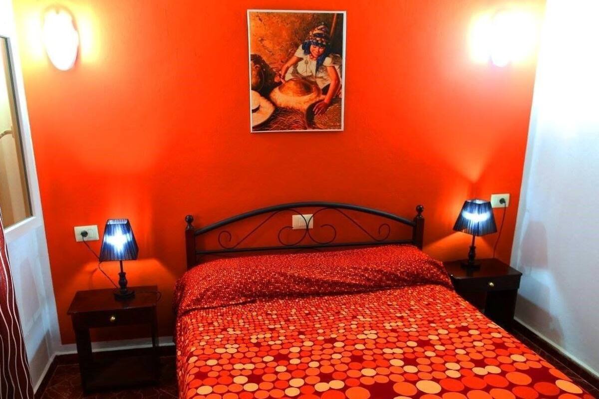 Soundproofing, WiFi (free), bed sheets