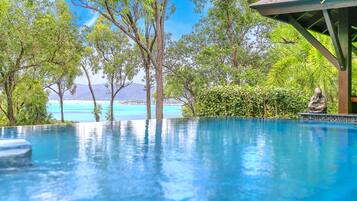 Piscina a l'aire lliure