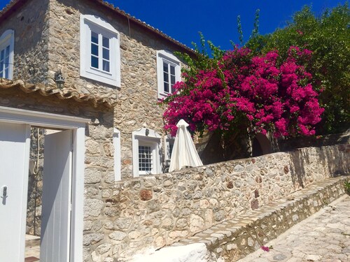 Maison d'été traditionnelle d'Alex