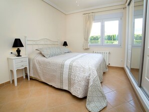 3 chambres, lit parapluie, Wi-Fi gratuit