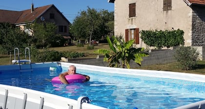 GĂźte Ă la nuitĂ©e de 1 A 6 PERS 72 Ă &86 MÂČ AVEC UNE TERRASSE A MONDON & PISCINE