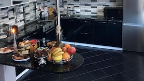 Unclassified image, 4 of 34, button - Guest house in Alaverdi (Alaverdi)