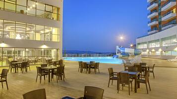 2 indoor pools, seasonal outdoor pool, free pool cabanas, pool umbrellas