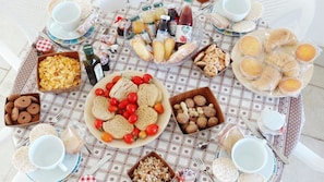 Daily local cuisine breakfast (EUR 10.00 per person)