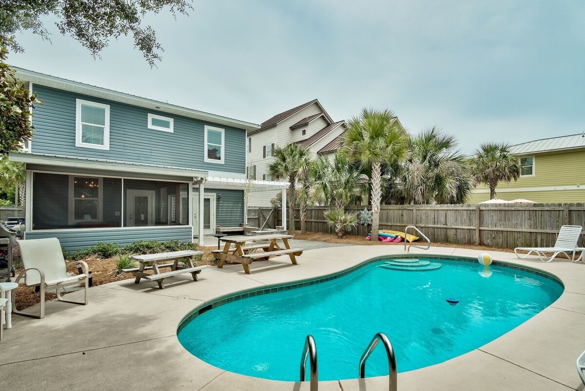 Photo 7 of 6 Bed 6 Bath with Private Heated Pool. 1 block to Beach!