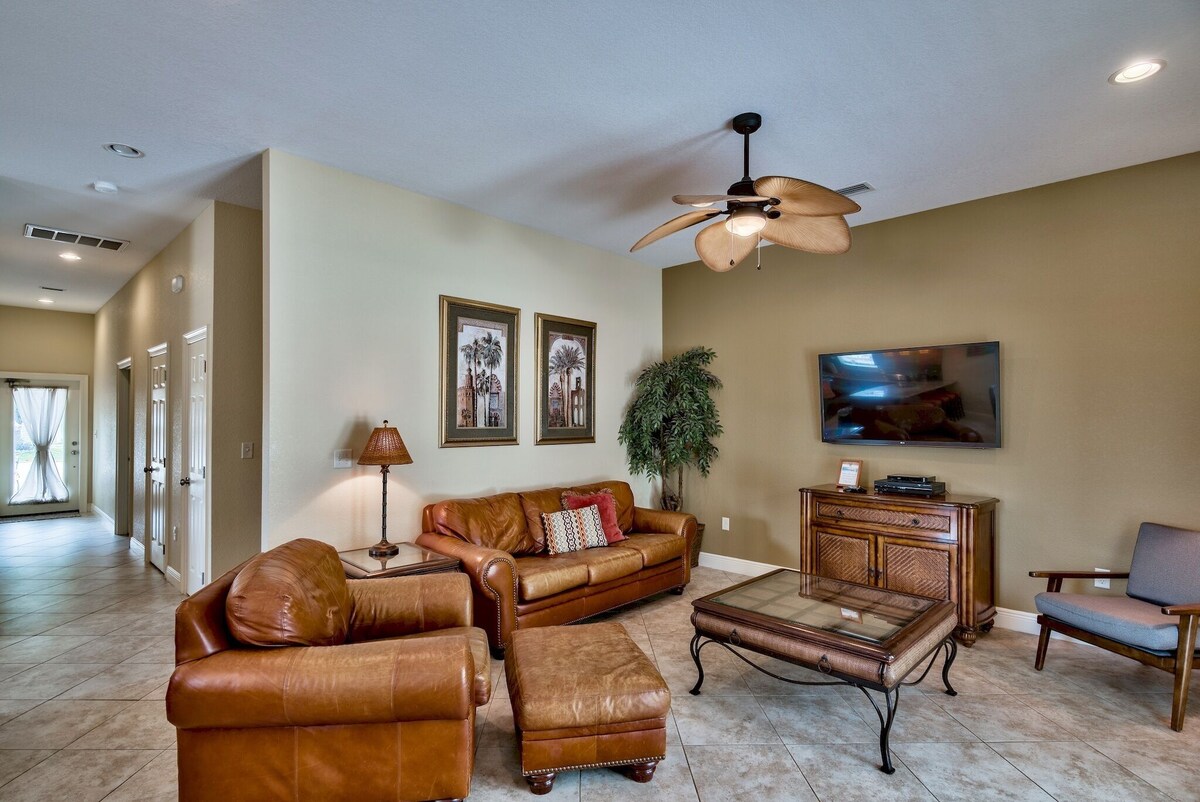 Photo 19 of 6 Bed 6 Bath with Private Heated Pool. 1 block to Beach!