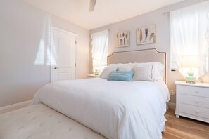 3 habitaciones, tabla de planchar con plancha, wifi y ropa de cama