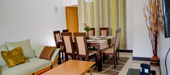 Cosy and  spacious 3 Bedrooms apartment near JKIA Airport. 