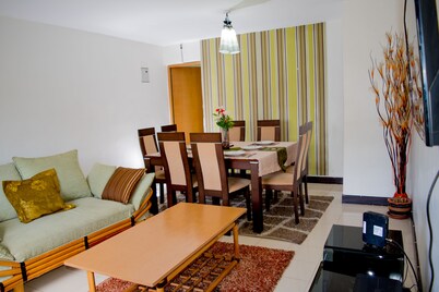 Cosy and  spacious 3 Bedrooms apartment near JKIA Airport. 