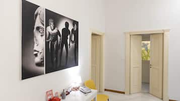 Interni