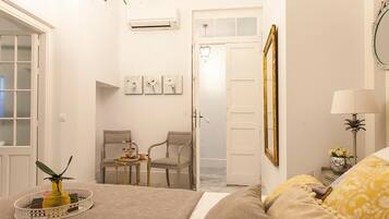 4 habitaciones, tabla de planchar con plancha, internet y ropa de cama