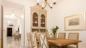 Dining - Aduana Presidential Living4malaga (Málaga)