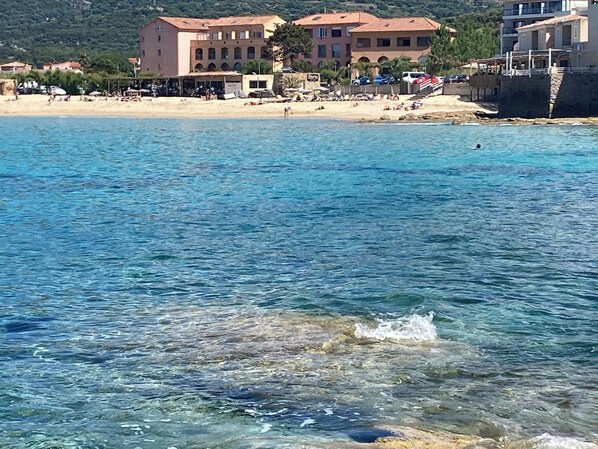 On the beach - studio apartment - 2/4 persons (Algajola)