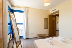 2 makuuhuonetta, silitysrauta/-lauta, ilmainen Wi-Fi, vuodevaatteet