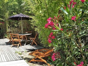 Outdoor dining - Apartment 55m ² with terrace 200m beach Calvi (Calvi)