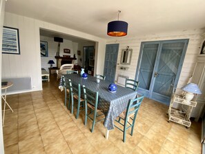 تناول الطعام