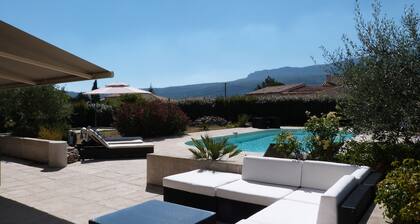 Bastide in der Nähe von Golf - beheiztem Pool (April bis Oktober)