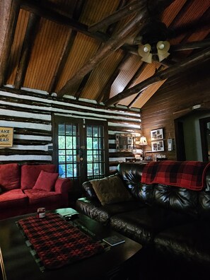 Smart-tv, pejs, videospil, bordfodbold