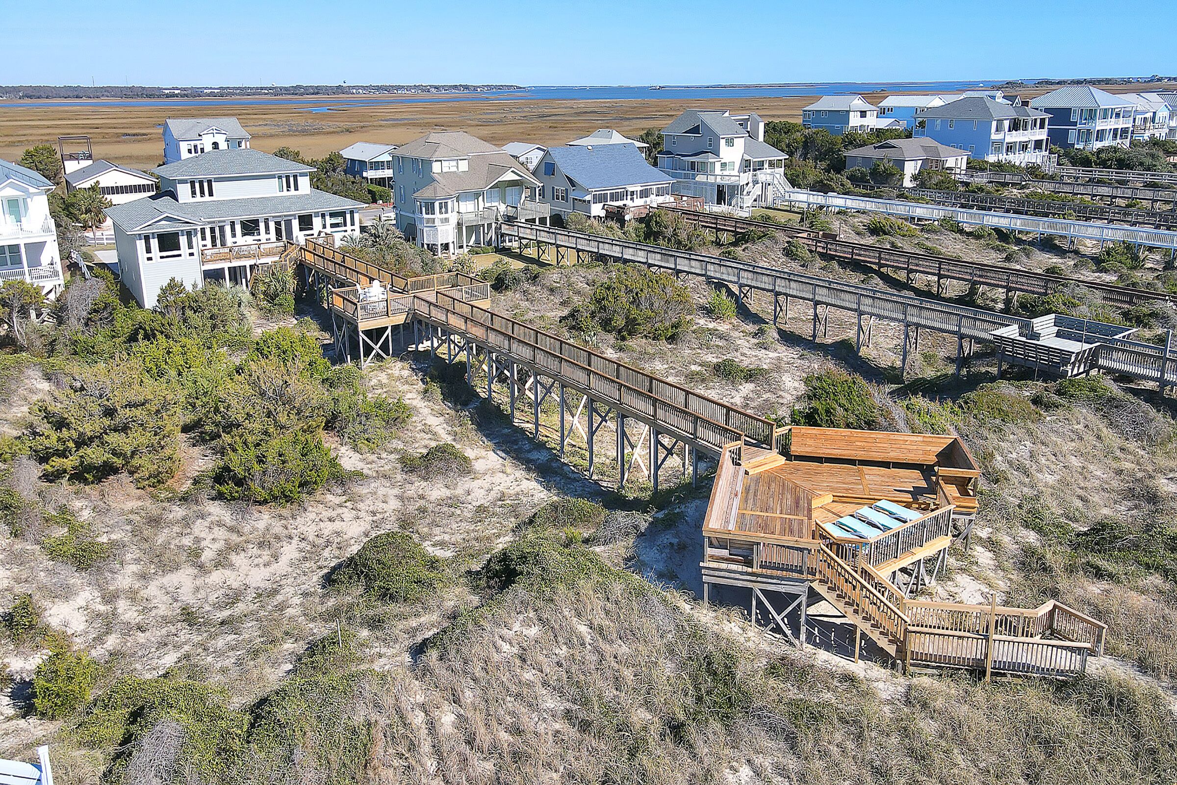 Sea Forever: Well Appointed Caswell Beach Rental with Dune Top Deck and Gourmet