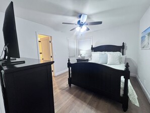 4 bedrooms, iron/ironing board, free WiFi, bed sheets