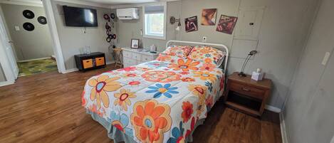 1 bedroom, WiFi, bed sheets, wheelchair access