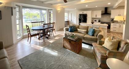 Granbury Lake Rustic Retreat on Quiet Cove