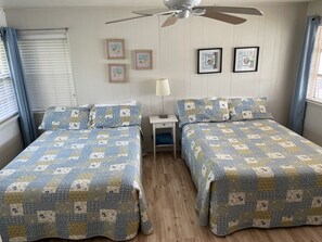 4 bedrooms, desk, iron/ironing board, WiFi