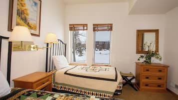 2 bedrooms, internet, bed sheets