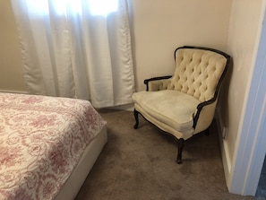1 chambre, fer et planche à repasser, Wi-Fi, literie fournie