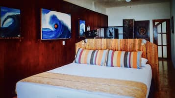 1 bedroom, in-room safe, free WiFi, bed sheets