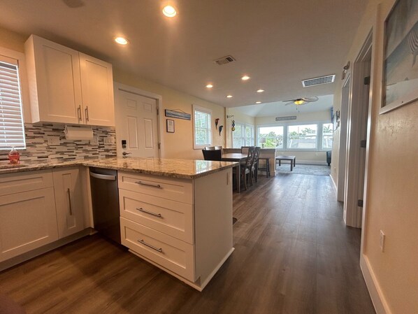 Fridge, microwave, oven, stovetop - 140 Primo Dr Waterfront House, Htd Pool, Dock, Walk To Times Square 2 Bed 2 Bath (Fort Myers Beach)