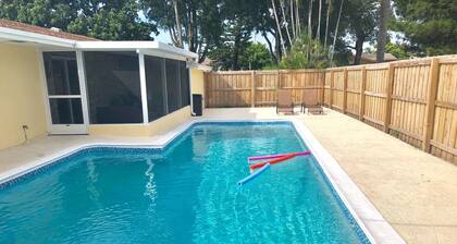 *NEW*HOME WITH POOL * PALM BEACH VACATION HOME 🏡