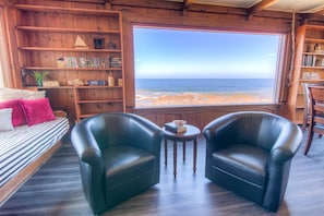 TV, fireplace, DVD player, table tennis