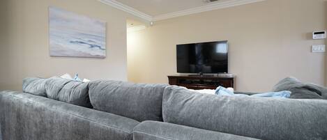 Télévision, table de tennis de table