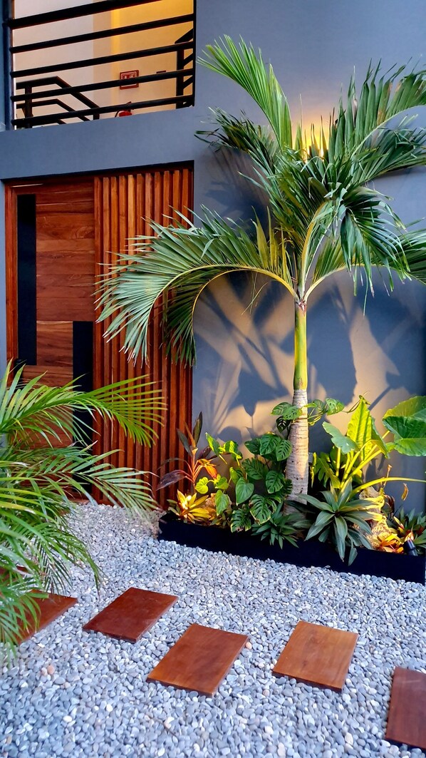 مدخل المنشأة