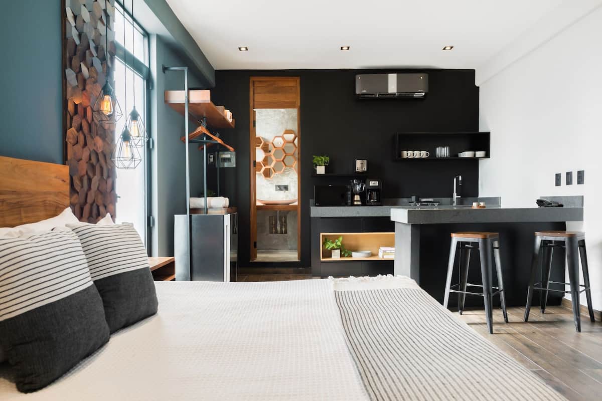 Signature Studio, Balcony, City View | 1 bedroom, premium bedding, pillowtop beds, in-room safe