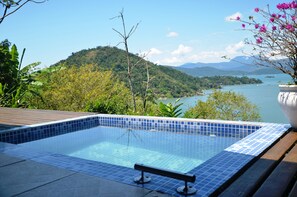Outdoor pool - Charming House With Stunning Views (Paraty)