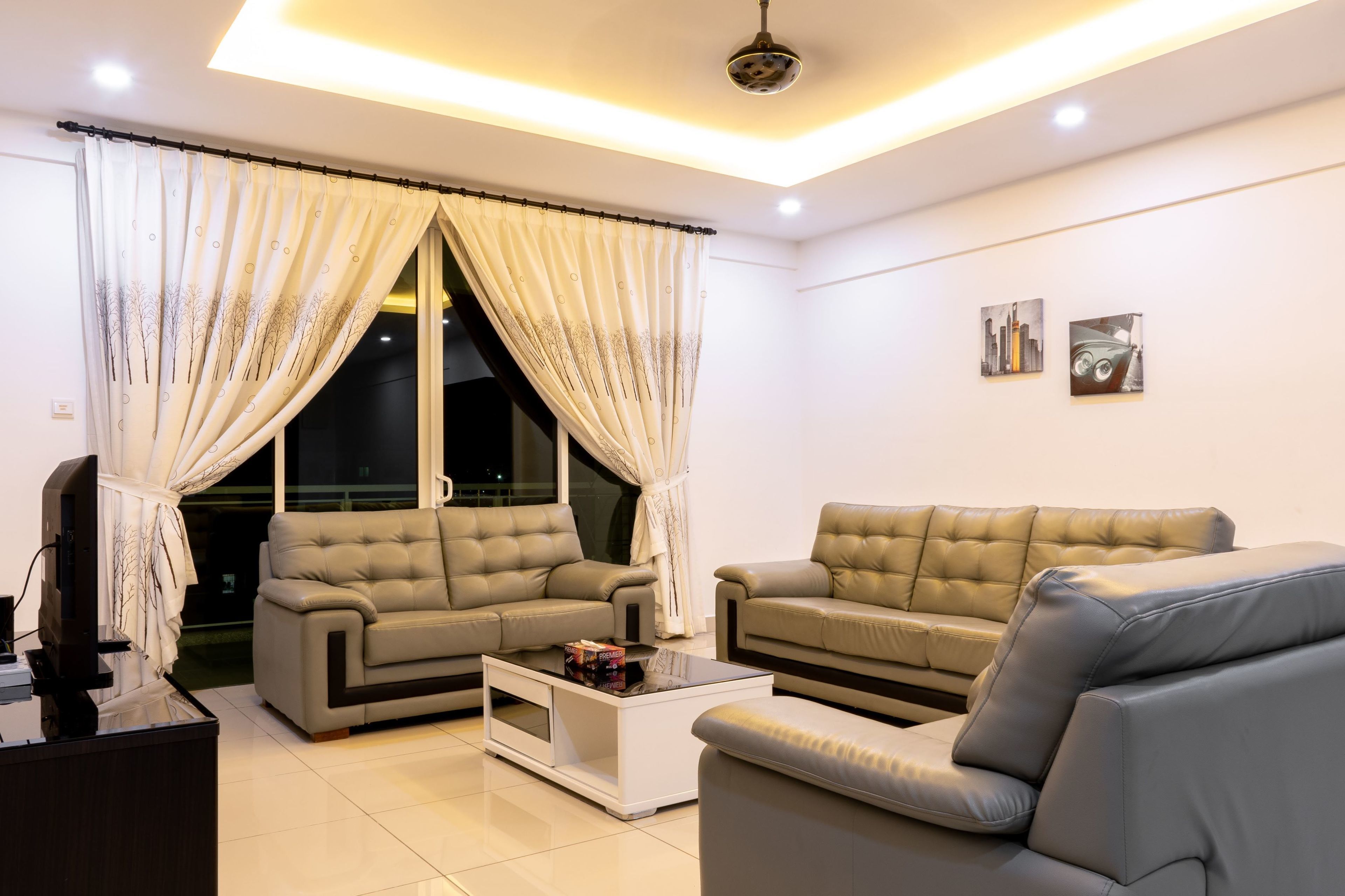 Family Apartment, 3 Bedrooms, Non Smoking | Living area