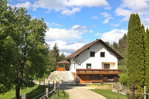 Propriété, Maison, Domicile, Ciel, Immobilier, Biens, Bâtiment, Arbre, Chalet, Zone Résidentielle