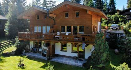 Schönes Ferienhaus für 6 Leute mit W-LAN, TV, Terrasse und Panoramablick